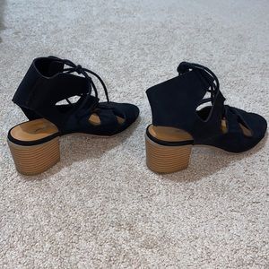 Women’s Black Heels